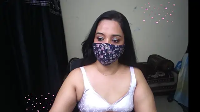 Arushisingh8888 online show from 04/10/26, 02:00