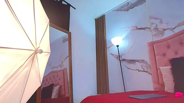 Ema Jonees online show from 11/08/25, 11:32