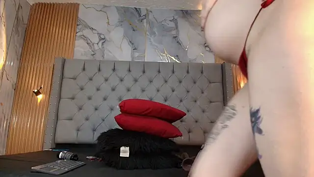 Ema Jonees online show from 05/29/26, 08:29
