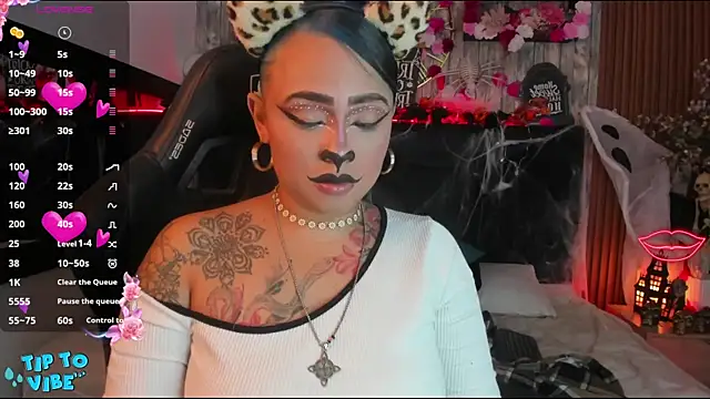 Neko Misaki online show from 10/25/25, 12:02