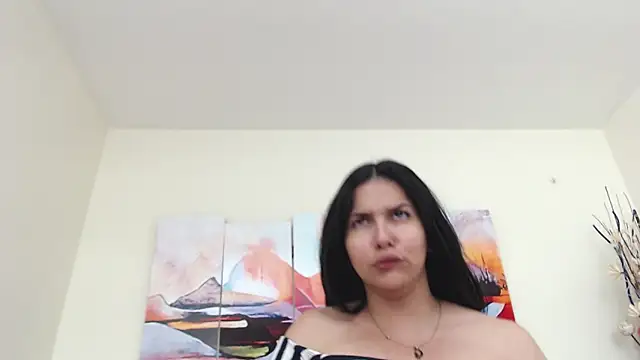 KatrinaRolan online show from 02/24/25, 09:41