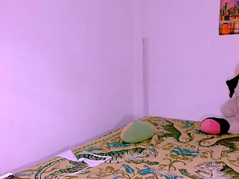 latinhot9631 online show from 10/09/25, 11:25