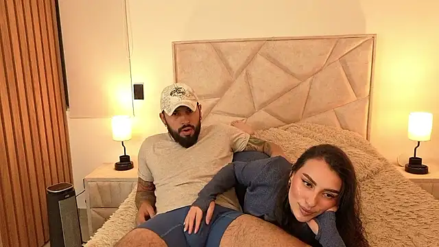 teseo and afroditha  online show from 10/15/25, 01:50