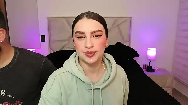 teseo and afroditha  online show from 03/15/26, 03:12