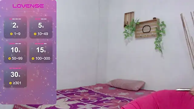 Snapshot of MitchWilson1 chatting on 03/07/25, 10:43 MitchWilson1 online show from 03/07/25, 10:43