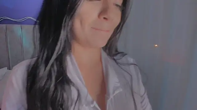 EvaaStevens online show from 04/18/26, 08:09