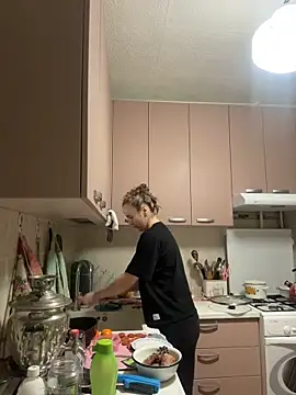 AlisaKissss online show from 02/11/26, 06:57