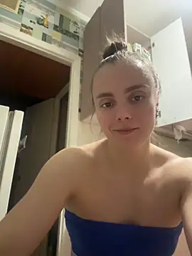 AlisaKissss online show from 05/05/26, 07:00