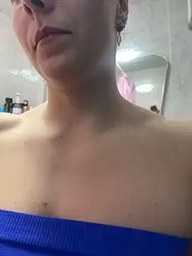 AlisaKissss online show from 05/15/26, 07:43