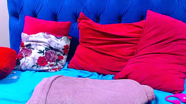 ebonycandy10 online show from 04/18/26, 07:07