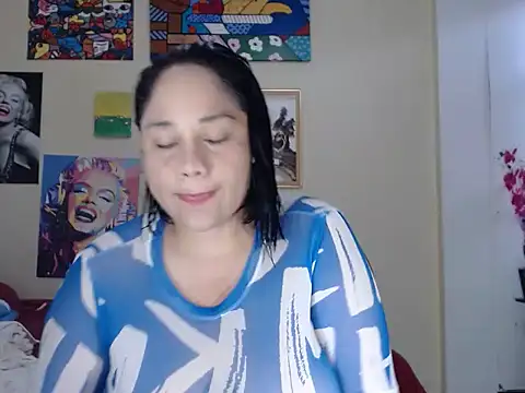 Snapshot of melissa4855 chatting on 11/14/25, 09:46 melissa4855 online show from 11/14/25, 09:46