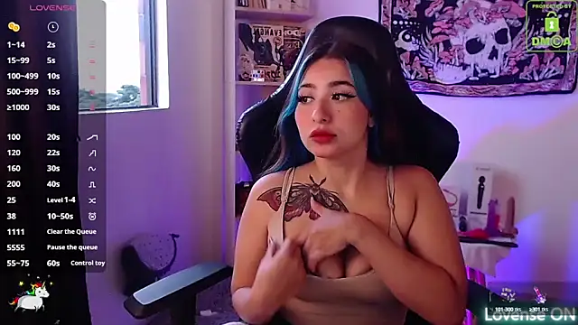 sweetcoralinee online show from 09/24/25, 09:51