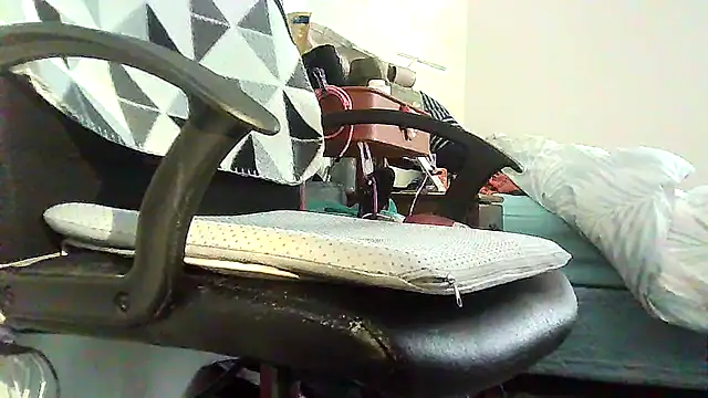 hello aki online show from 02/12/26, 04:07