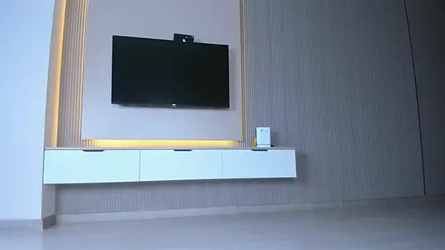 Snapshot of Cherrypie_001 chatting on 12/15/25, 07:45 Cherrypie 001 online show from 12/15/25, 07:45