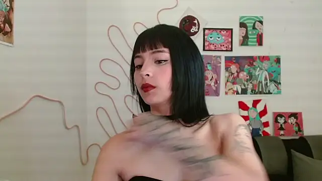 Snapshot of Kind_Scarlett chatting on 03/07/25, 10:24 Kind Scarlett online show from 03/07/25, 10:24