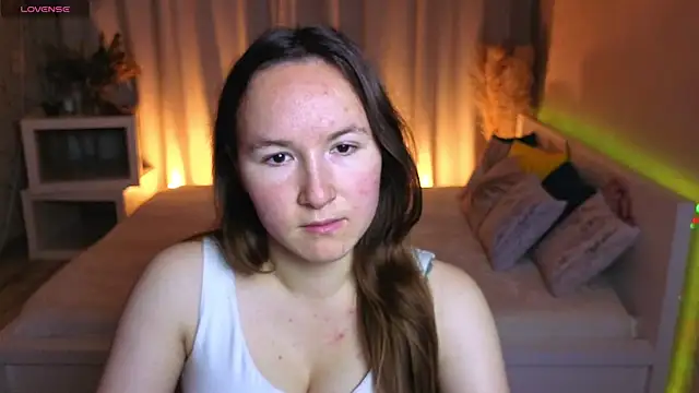 Snapshot of Little_doll_meow chatting on 10/03/25, 02:41 Little doll meow online show from 10/03/25, 02:41