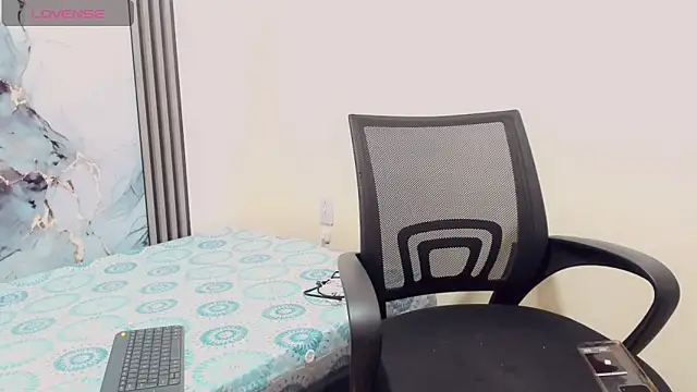 Rubi 30 online show from 11/22/25, 11:53