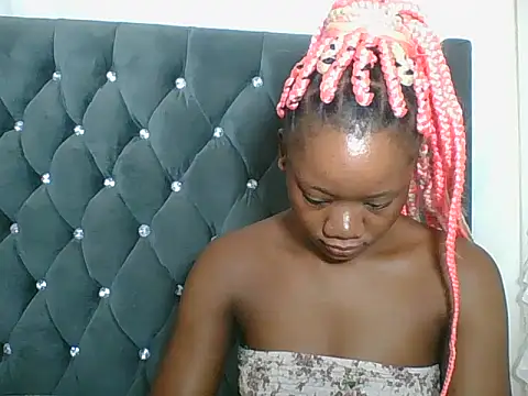 HotJeylee online show from 02/10/26, 12:48