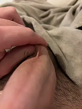 Snapshot of fuckitzer chatting on 12/05/25, 07:54 fuckitzer online show from 12/05/25, 07:54