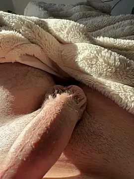 Snapshot of fuckitzer chatting on 02/06/26, 03:37 fuckitzer online show from 02/06/26, 03:37