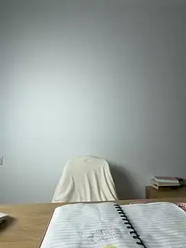 streetdoll online show from 11/26/25, 07:42