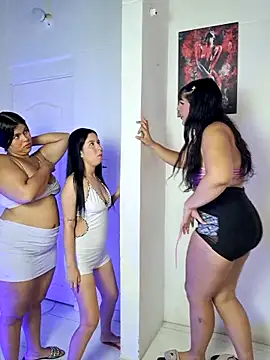 royalgirls x online show from 02/13/26, 10:17