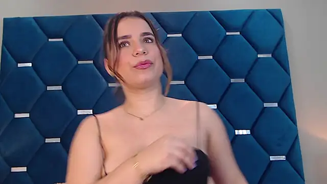 ThaniaJones online show from 09/24/25, 12:08