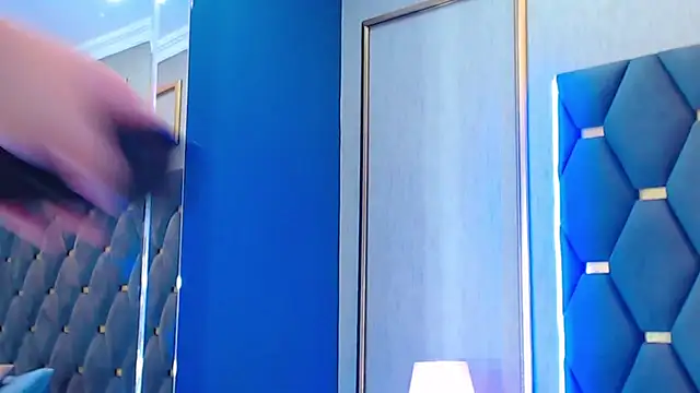 ThaniaJones online show from 11/01/25, 12:07