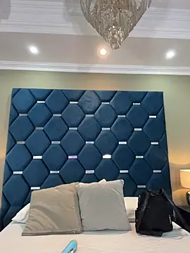 ThaniaJones online show from 02/15/26, 12:03