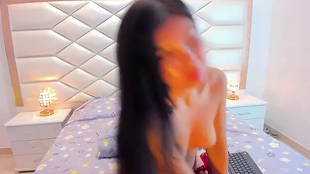 Snapshot of samanthaevans4 chatting on 03/19/25, 11:14 samanthaevans4 online show from 03/19/25, 11:14