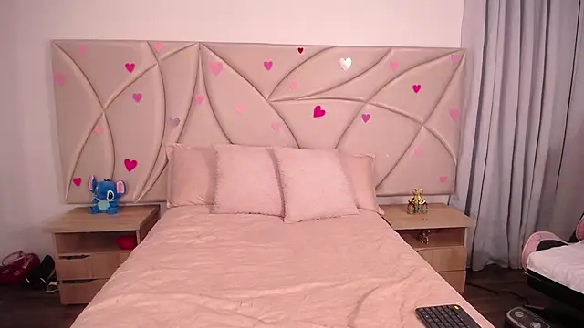 ValleryC online show from 02/23/26, 11:51