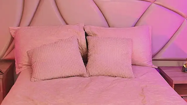 ValleryC online show from 04/20/26, 11:17