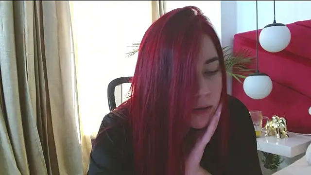 Snapshot of Sophie_ponce chatting on 05/16/26, 12:26 Sophie ponce online show from 05/16/26, 12:26