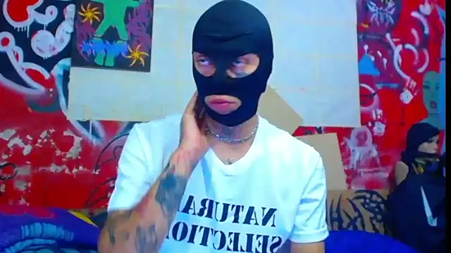 Snapshot of deivid_estrada chatting on 05/12/26, 04:37 deivid estrada online show from 05/12/26, 04:37