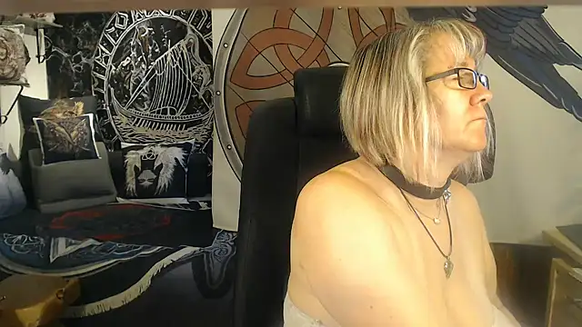 TittenMichelle online show from 09/19/25, 06:59