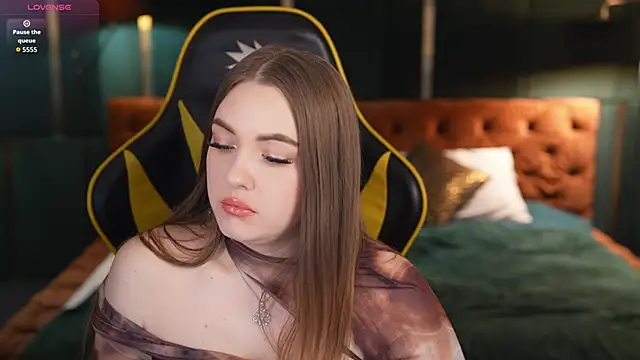 Grace Fantasy online show from 03/25/26, 11:11