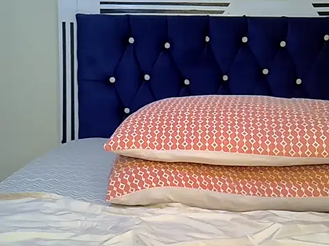 Goddess nanaya online show from 12/17/25, 10:43