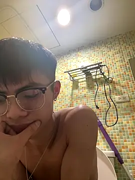 mumuowl online show from 09/21/25, 05:58