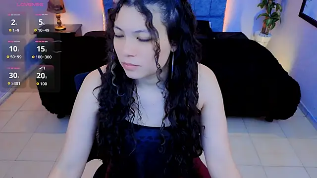 Lana stone  online show from 10/26/25, 04:29