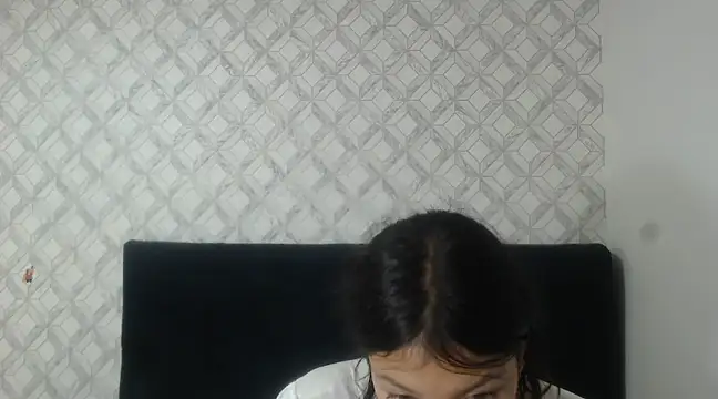 Snapshot of Emma-Wilson chatting on 02/25/25, 06:31 Emma-Wilson online show from 02/25/25, 06:31