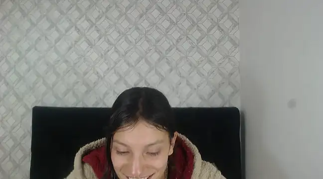 Snapshot of Emma-Wilson chatting on 03/03/25, 04:47 Emma-Wilson online show from 03/03/25, 04:47