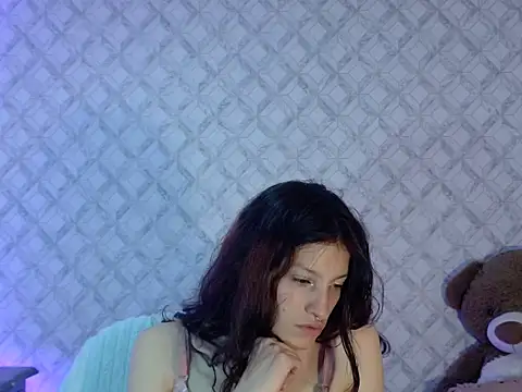 Emma-Wilson online show from 03/13/26, 06:36