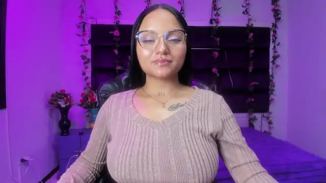 sweelanna   online show from 04/10/26, 01:22