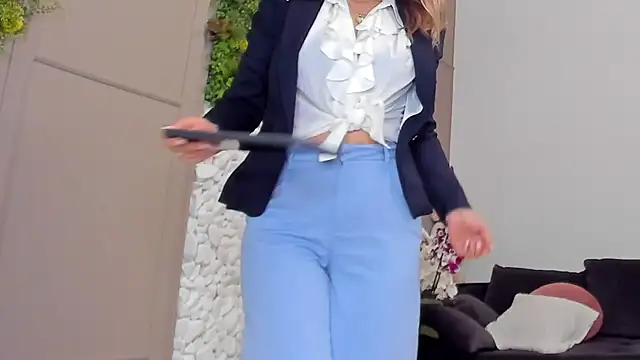 Deliciouslips online show from 03/20/25, 06:31