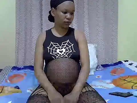 Snapshot of sweet_love002 chatting on 01/11/25, 09:36 sweet love002 online show from 01/11/25, 09:36