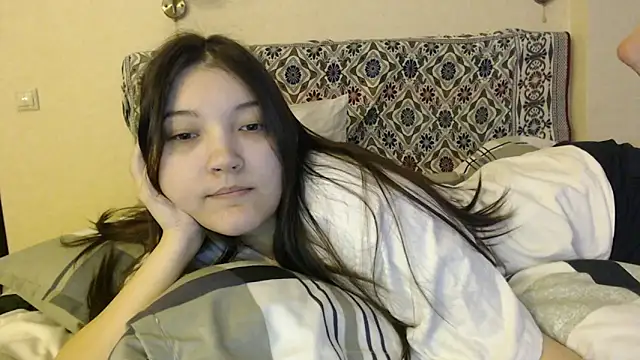 AlisaDevis online show from 12/15/24, 11:12