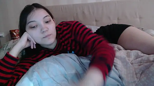 Snapshot of AlisaDevis chatting on 03/21/26, 08:19 AlisaDevis online show from 03/21/26, 08:19