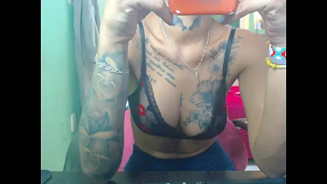 lorenapinto online show from 07/24/26, 10:52
