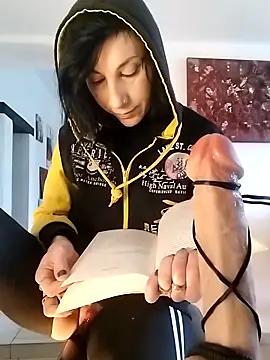 freyamoret online show from 02/11/25, 03:08