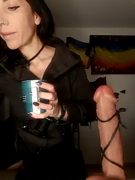 freyamoret online show from 11/06/25, 04:24